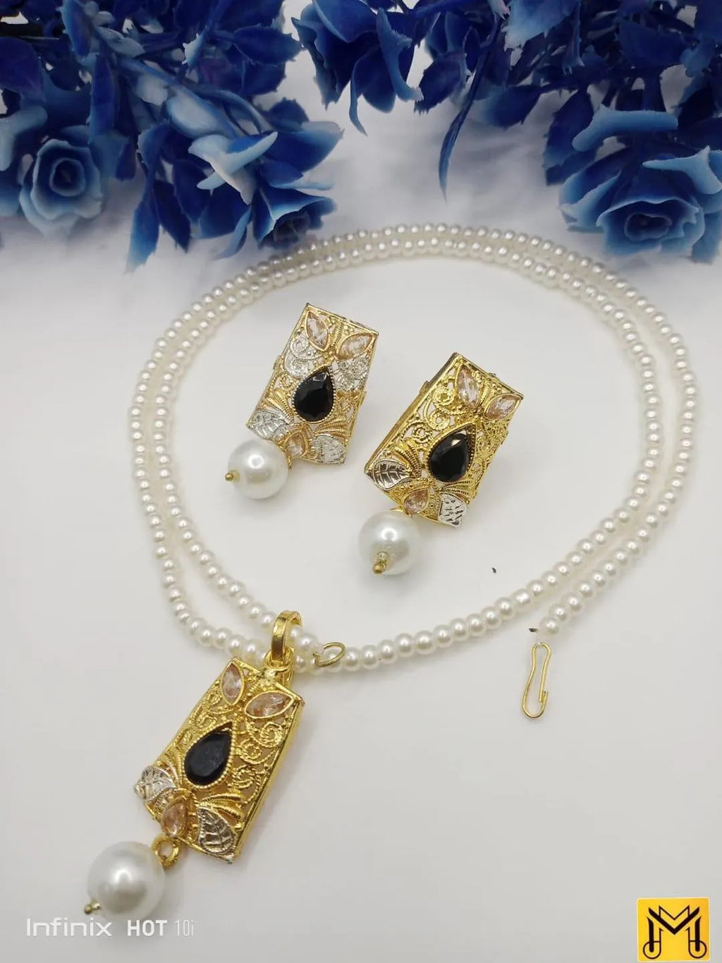 Box Design Gold Plated Gemstone Artificial Set