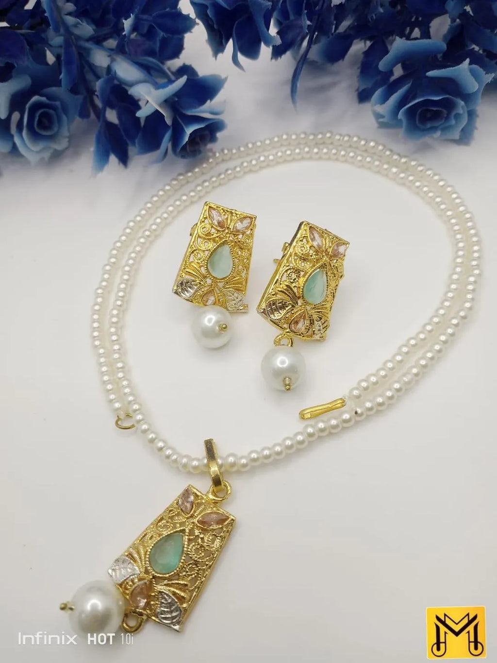 Box Design Gold Plated Gemstone Artificial Set